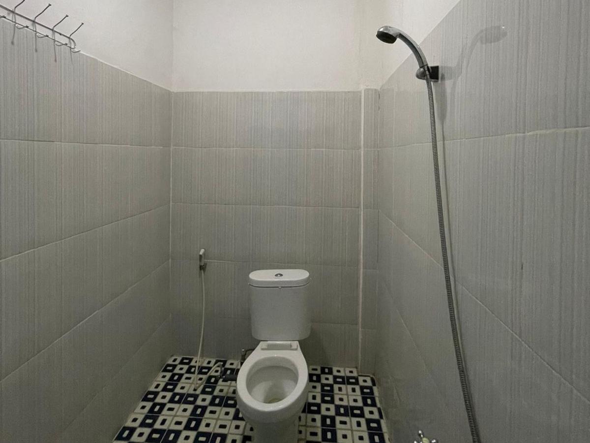 Hotel Lucky 21 Syariah Mitra Reddoorz Lubuklinggau エクステリア 写真